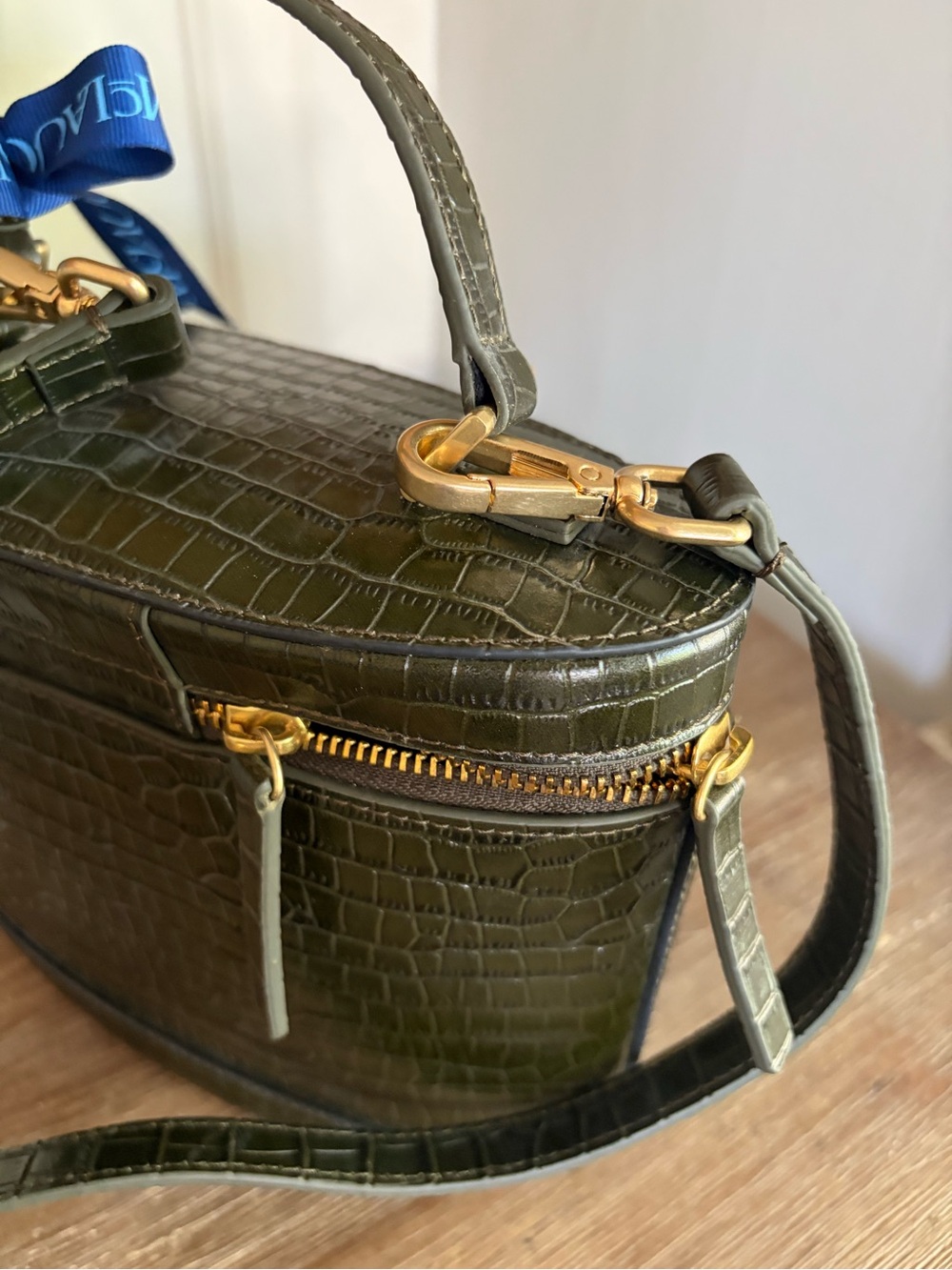 J. McLaughlin Lyla Leather Bucket Bag in Croc ~NWT~ - Picture 5 of 10